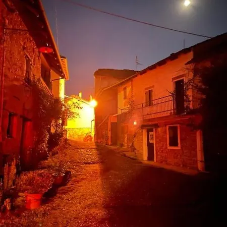 Orbregno Contry Houses 7 * Prasco
